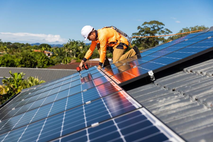 A Beginner's Guide to Solar Panel Warranties and Guarantees